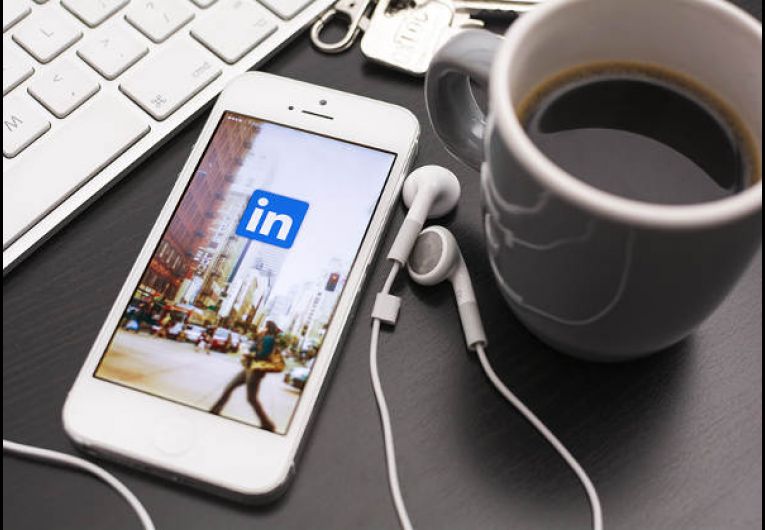 LinkedIn Content Strategy for B2B Marketing